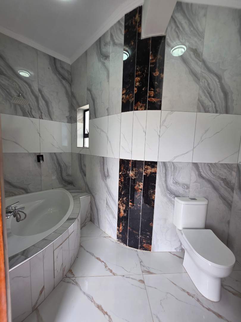 5 Bedroom Property for Sale in Seasons Lifestyle Estate North West